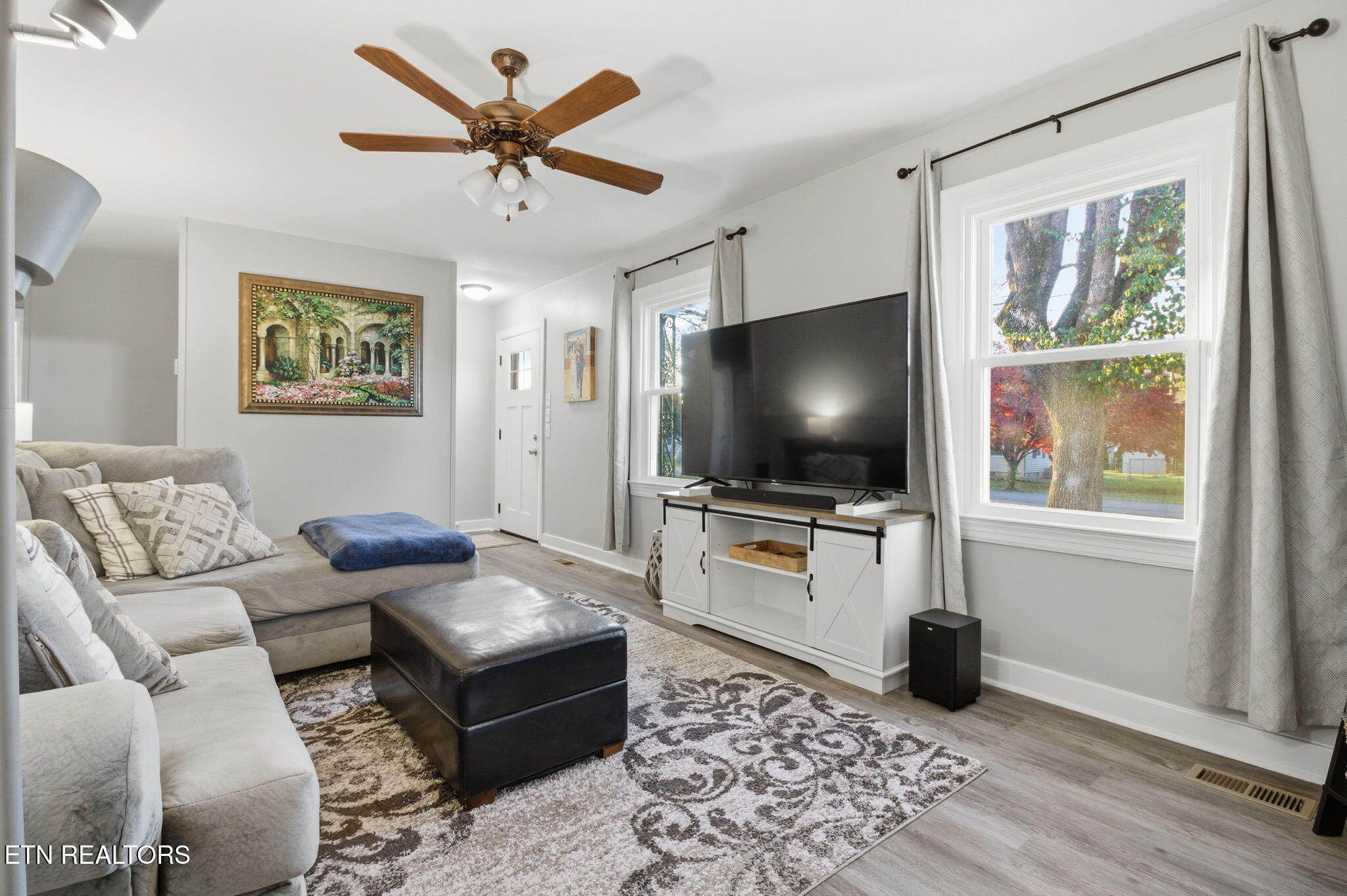 311 Alabama Avenue Clinton, TN 37716 - Photo 12 of 43 10-web-or-mls-DZ3A9645