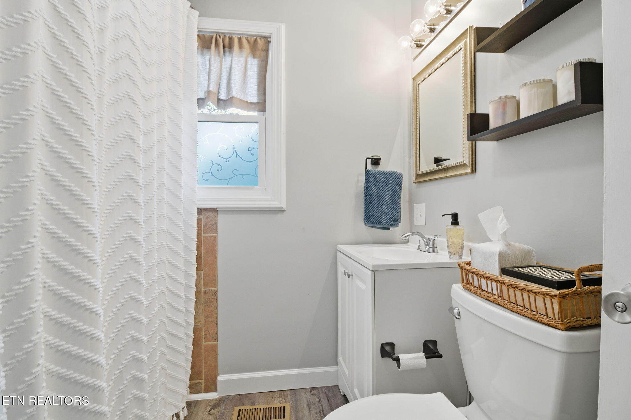 311 Alabama Avenue Clinton, TN 37716 - Photo 33 of 43 27-web-or-mls-DZ3A9713