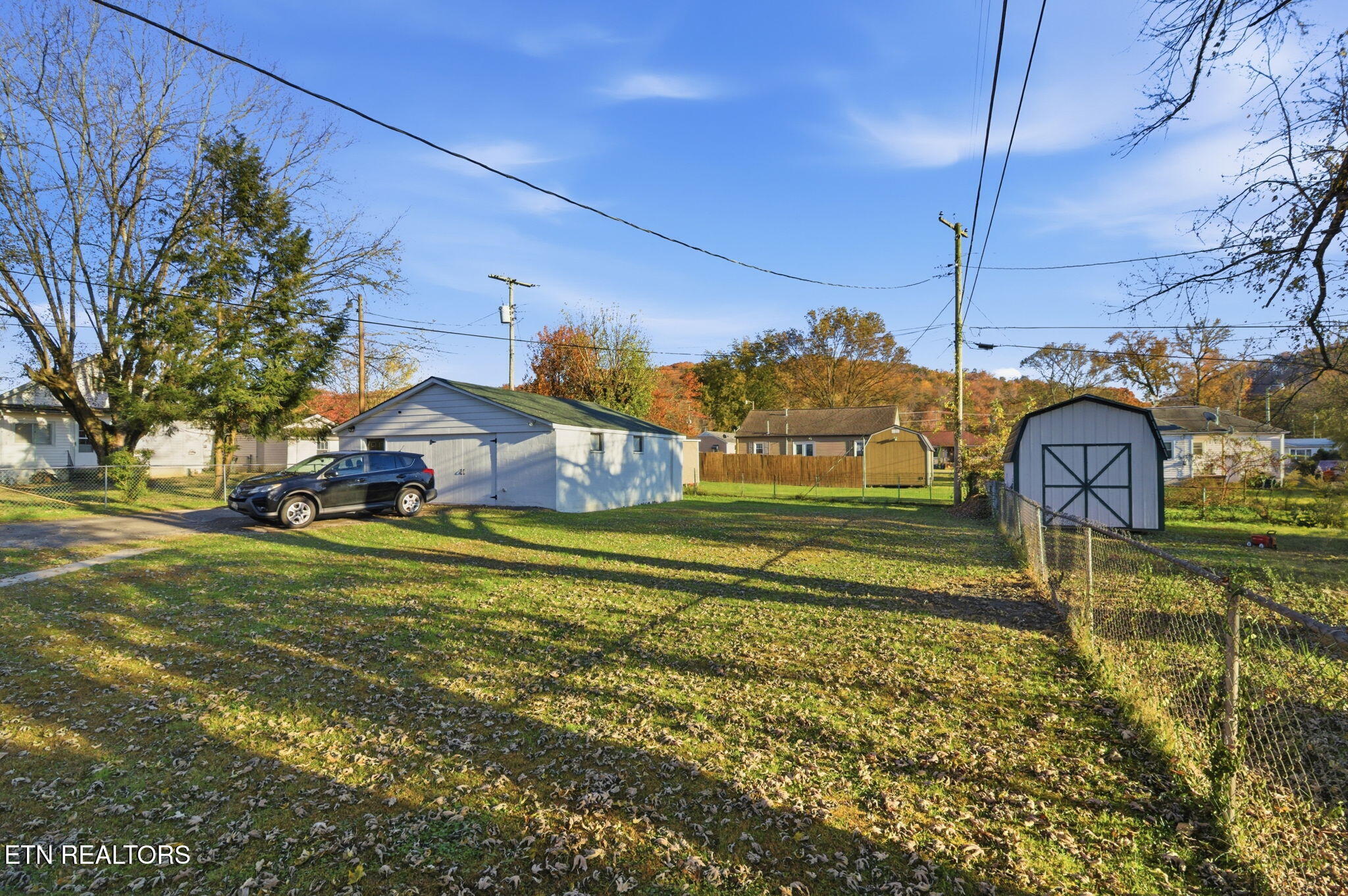 311 Alabama Avenue Clinton, TN 37716 - Photo 8 of 43 5-web-or-mls-DZ3A9625