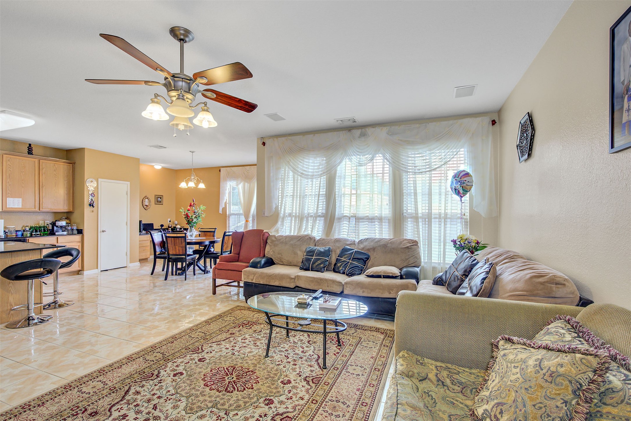 29642 Legends Green Drive Spring, TX 77386 - Photo 15 of 44 a living room with furniture and a large window