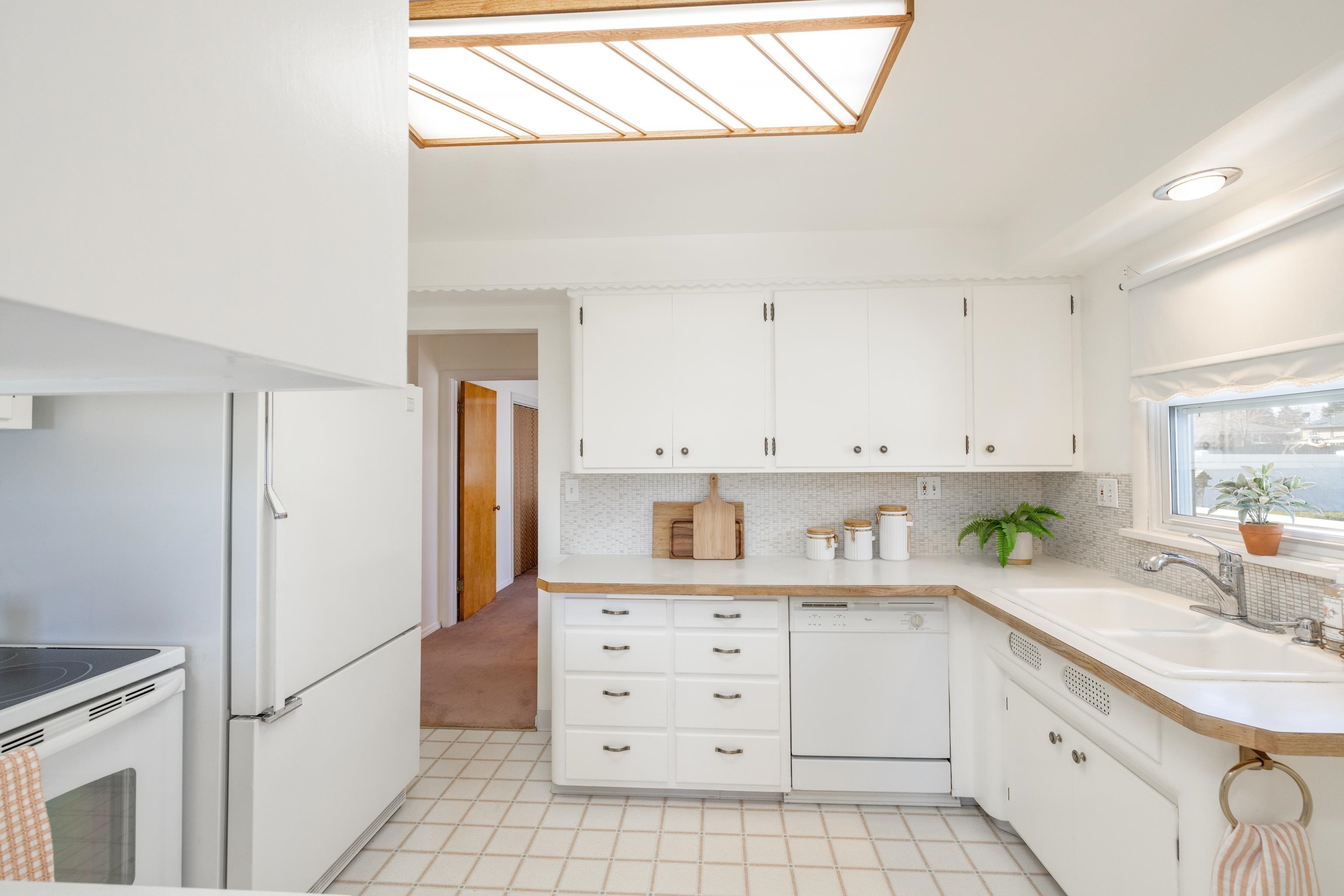 3015 North Maple Road Millwood, WA 99206 - Photo 9 of 50 Gallery Image 9