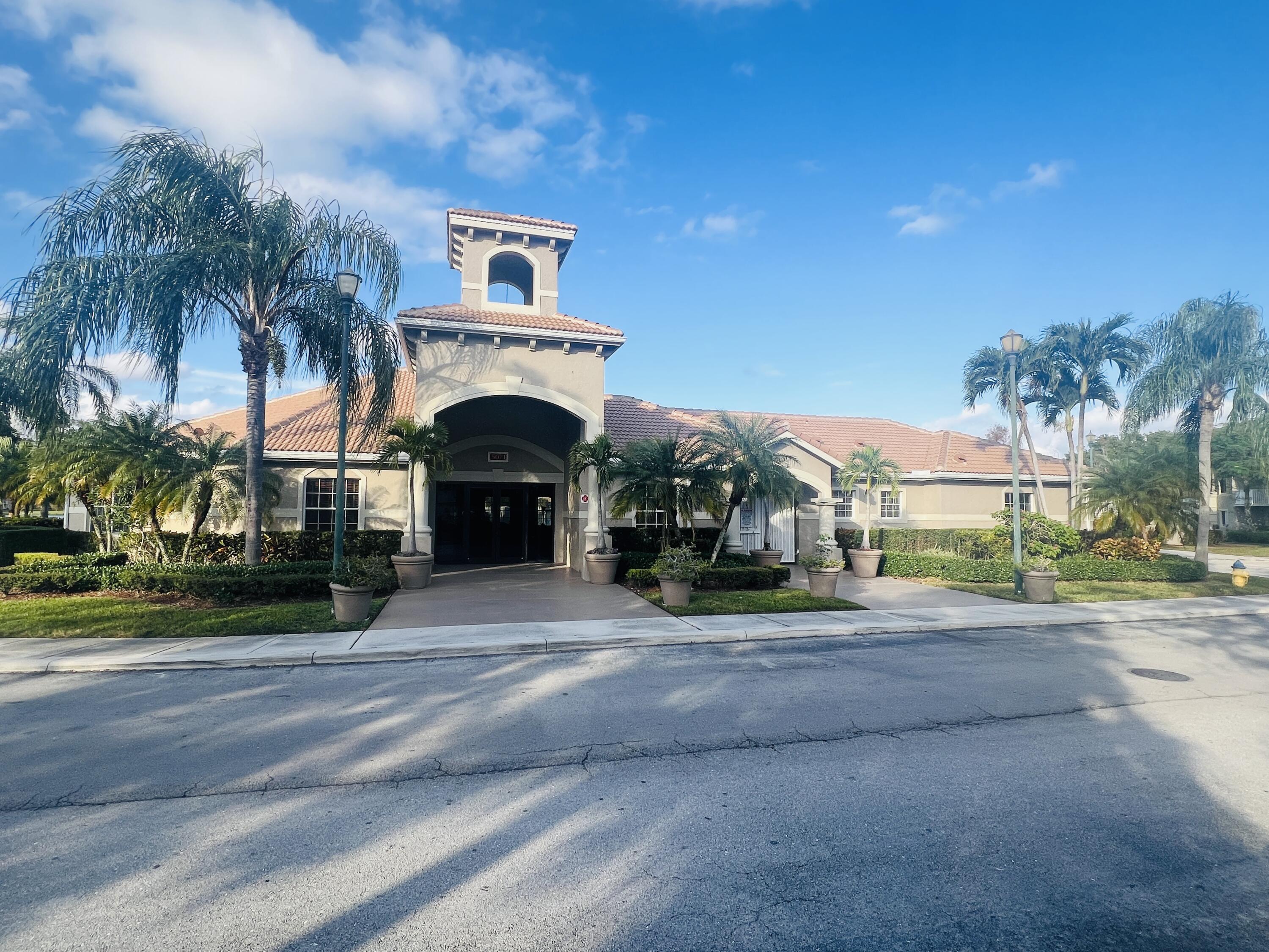 5025 Wiles Road, Unit 305 Coconut Creek, FL 33073 - Photo 2 of 22 IMG_9388