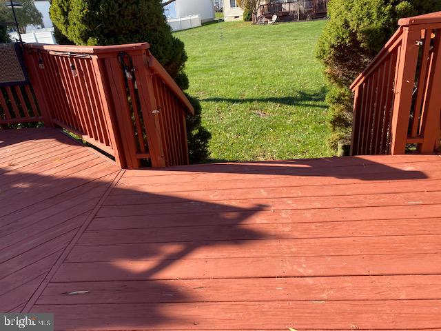 8 Stonehedge Drive East Windsor, NJ 08520 - Photo 44 of 47 step to open yard