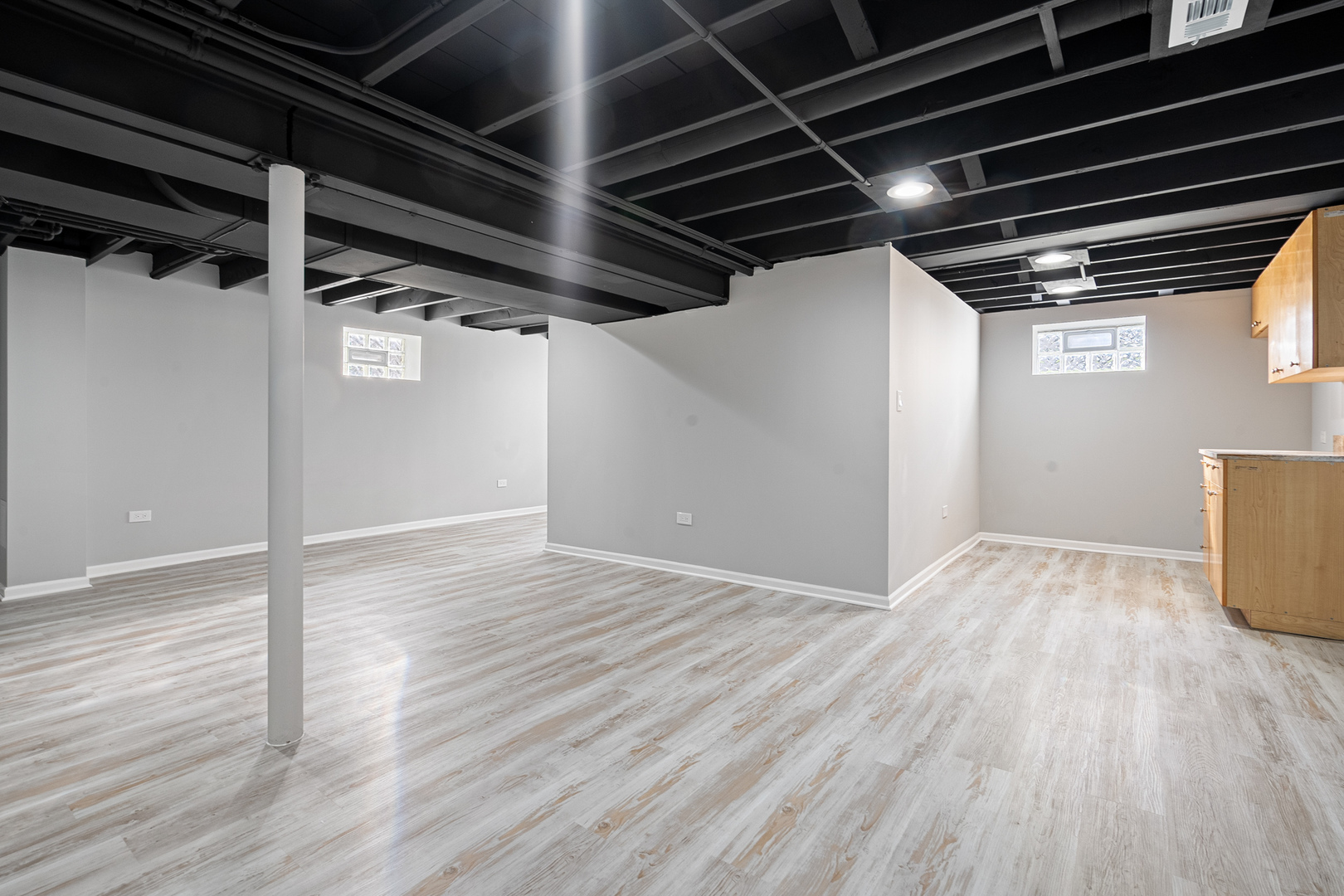 604 Dodge Avenue Evanston, IL 60202 - Photo 21 of 26 a view of an empty room with wooden floor