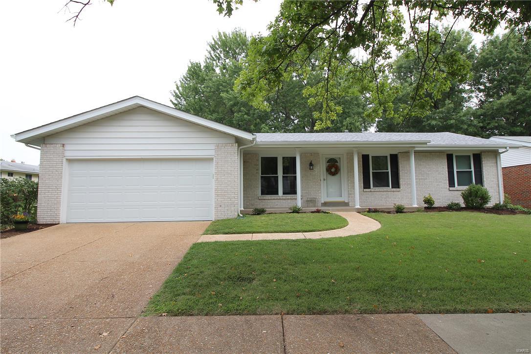 2327 England Town Road St. Louis, MO 63129 - Photo 1 of 37