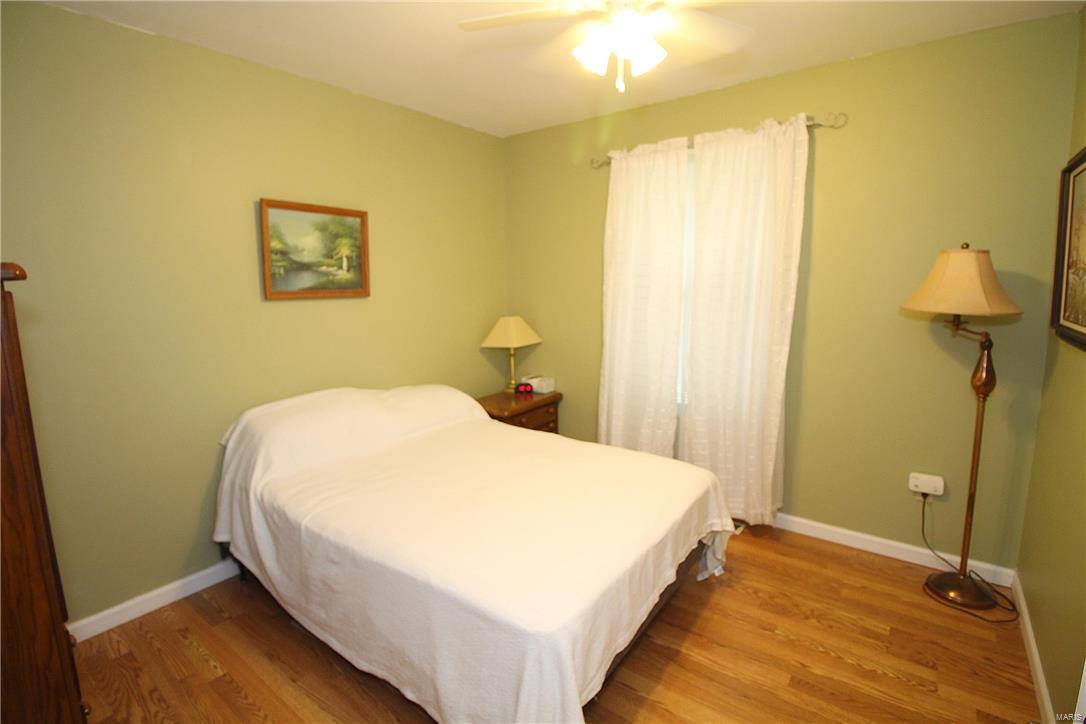 2327 England Town Road St. Louis, MO 63129 - Photo 18 of 37