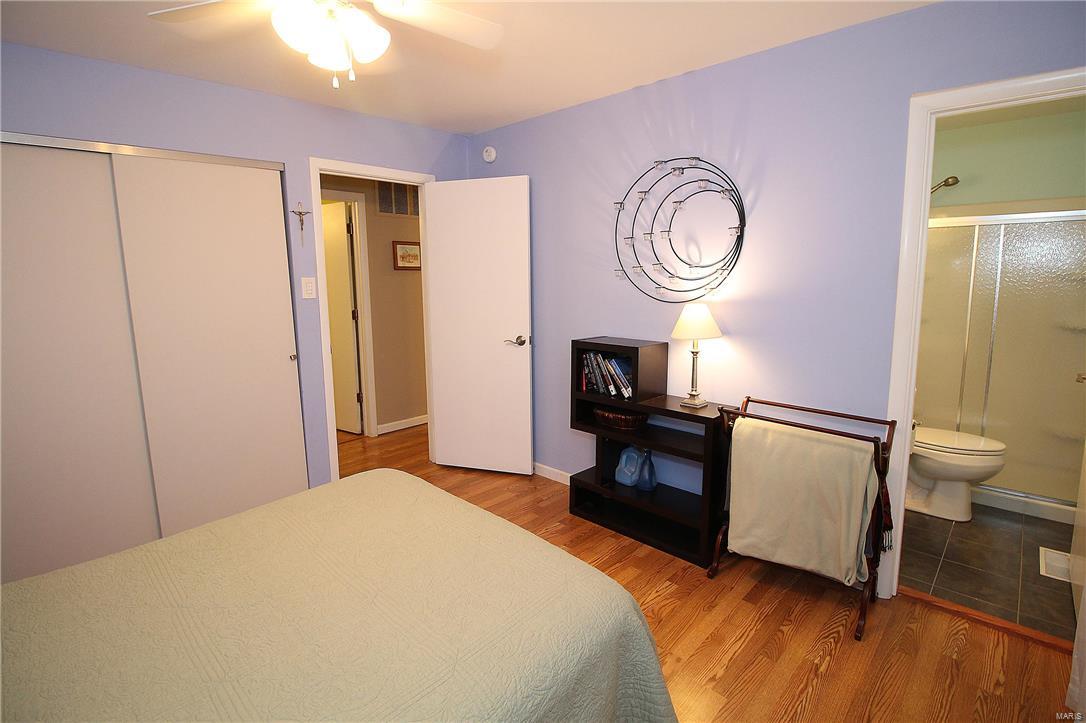 2327 England Town Road St. Louis, MO 63129 - Photo 23 of 37