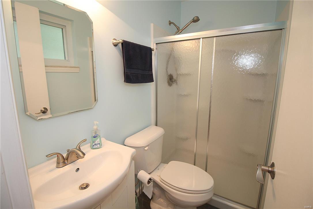 2327 England Town Road St. Louis, MO 63129 - Photo 24 of 37