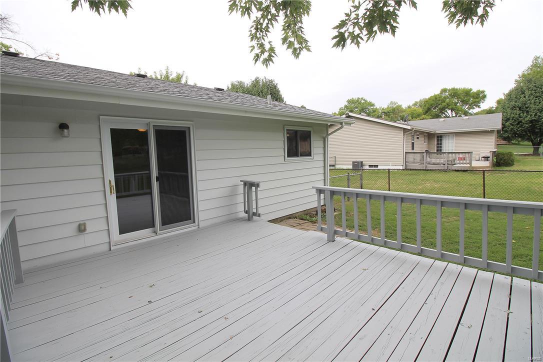 2327 England Town Road St. Louis, MO 63129 - Photo 31 of 37