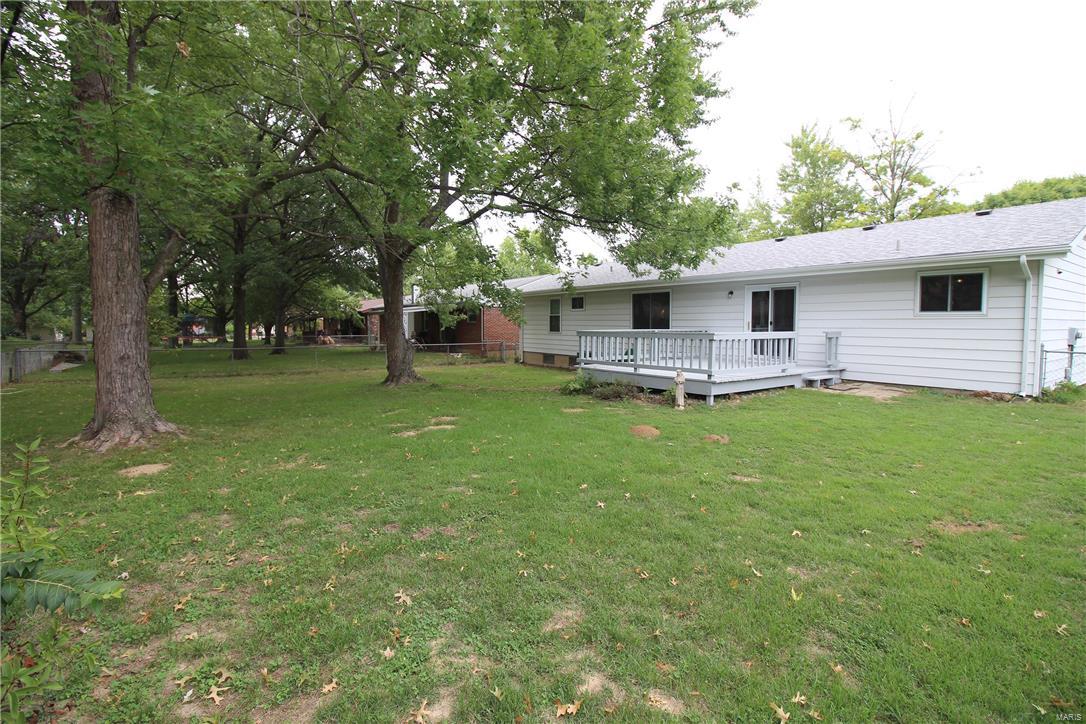2327 England Town Road St. Louis, MO 63129 - Photo 33 of 37