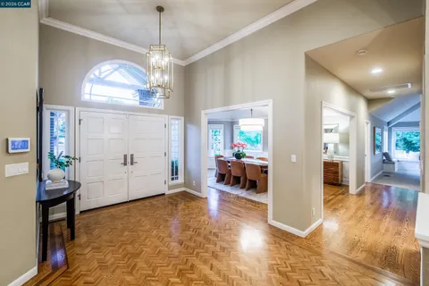 $3,095,000 | 70 Ridgecrest Court, Lafayette, CA 94549