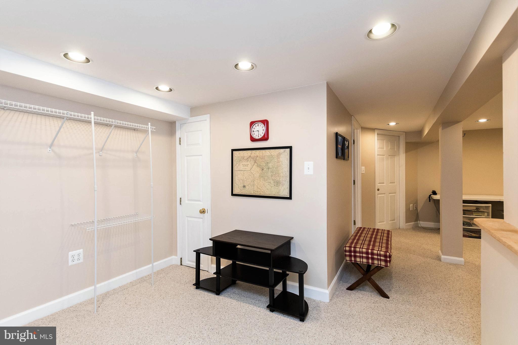 221 Ridgeway Road Catonsville, MD 21228 - Photo 41 of 60 Great space for office or home gym