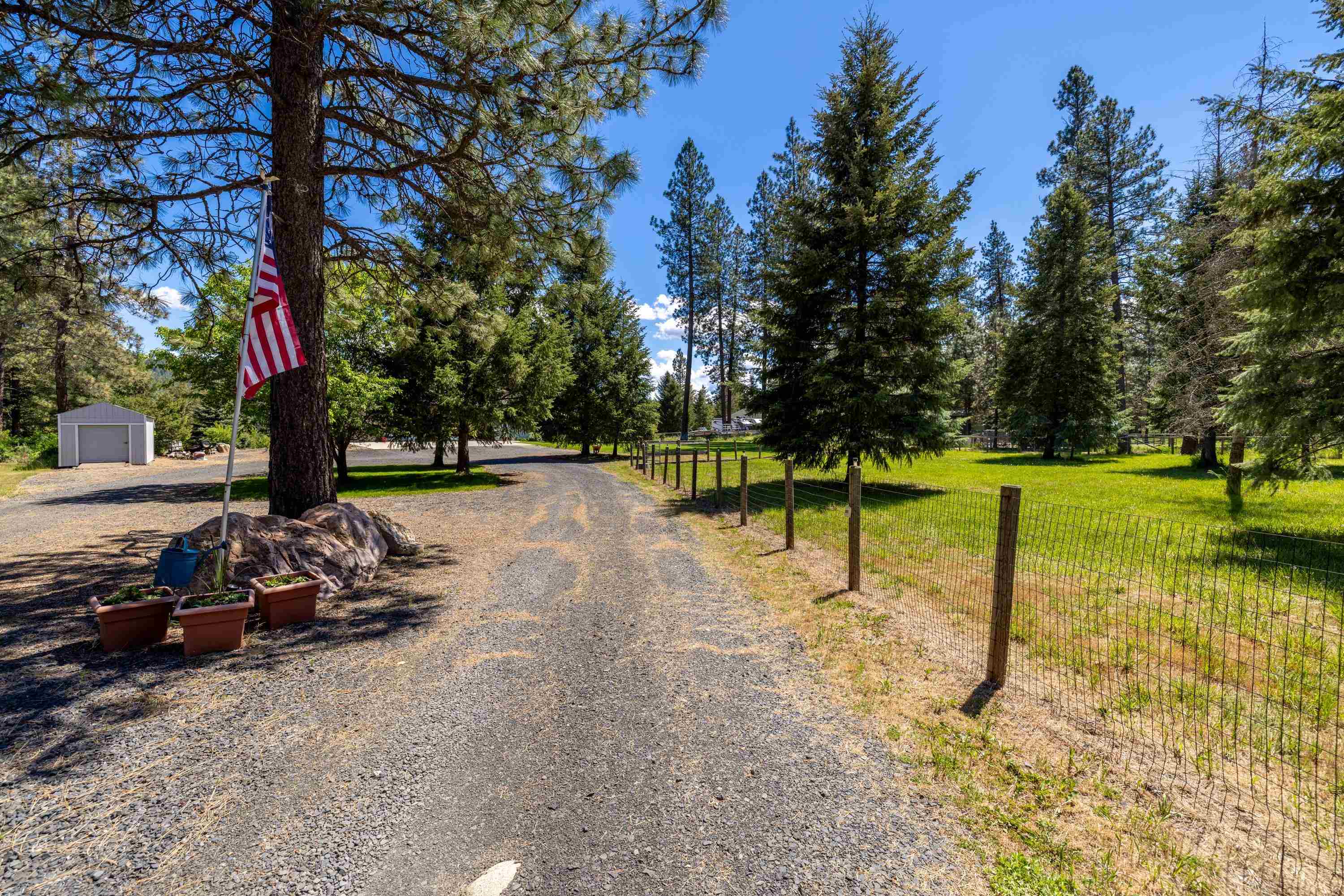 32410 North Ridge Road Chattaroy, WA 99003 - Photo 9 of 50