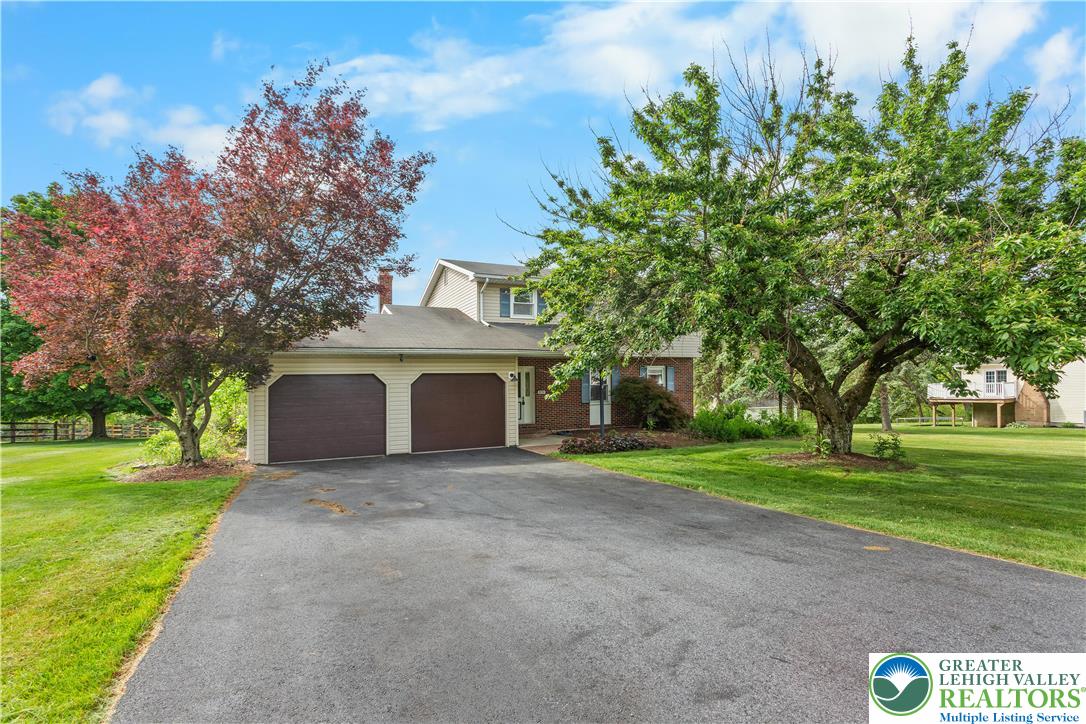 8034 Valley View Road Northampton, PA 18067 - Photo 1 of 27 Gallery Image 1