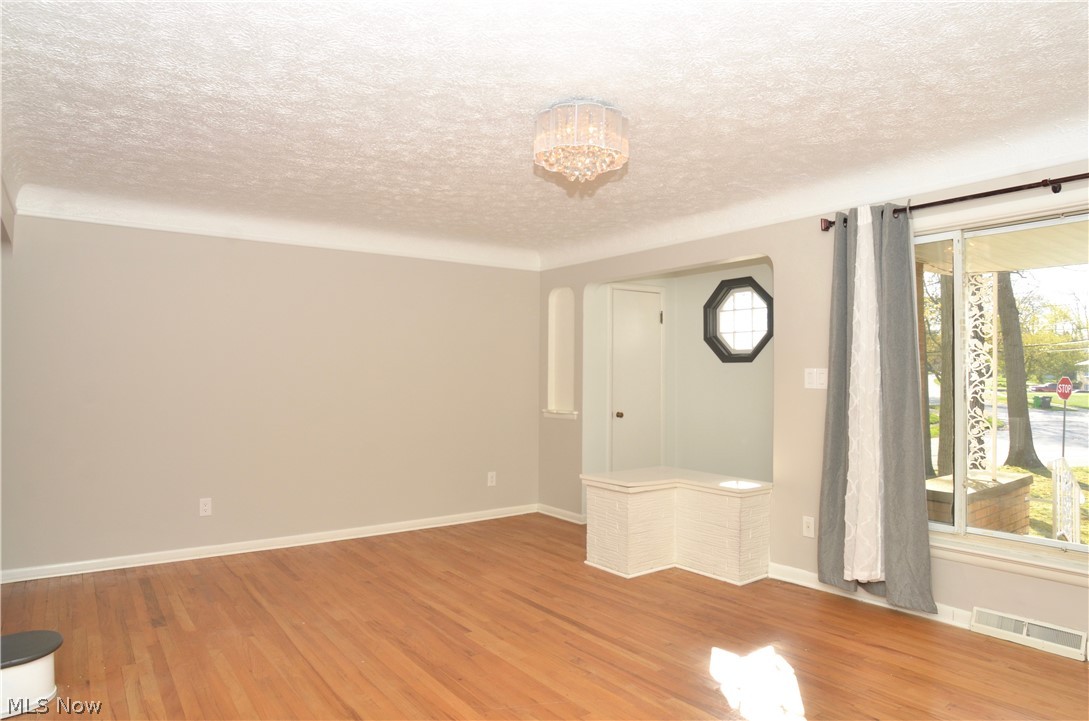 11117 Exeter Road Garfield Heights, OH 44125 - Photo 4 of 35