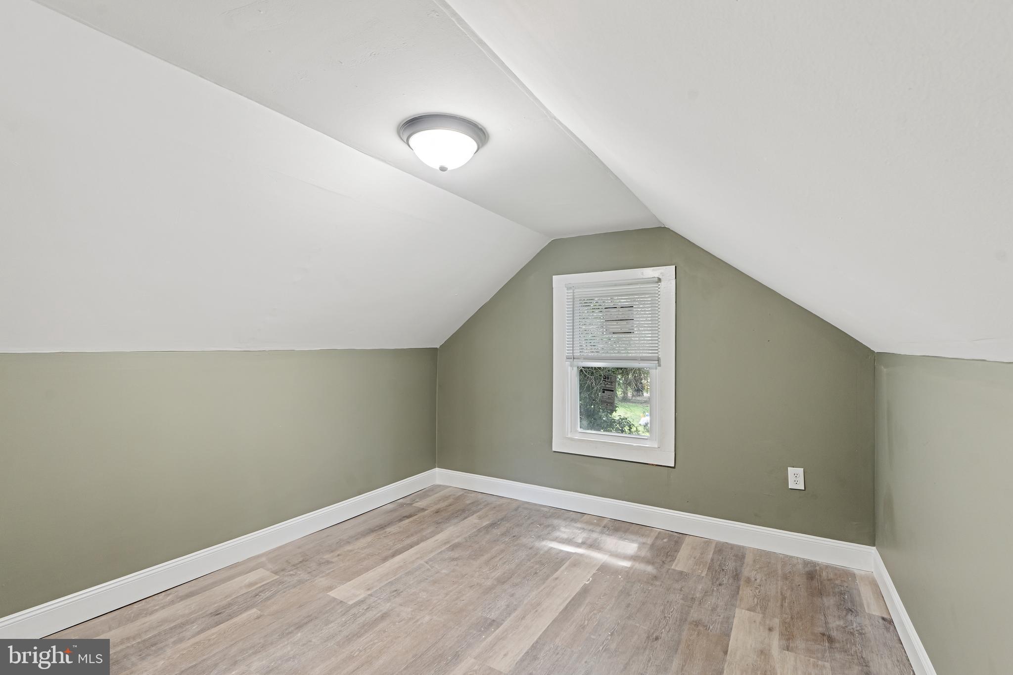 22 Davis Avenue Salem, NJ 08079 - Photo 14 of 25 an empty room with a window