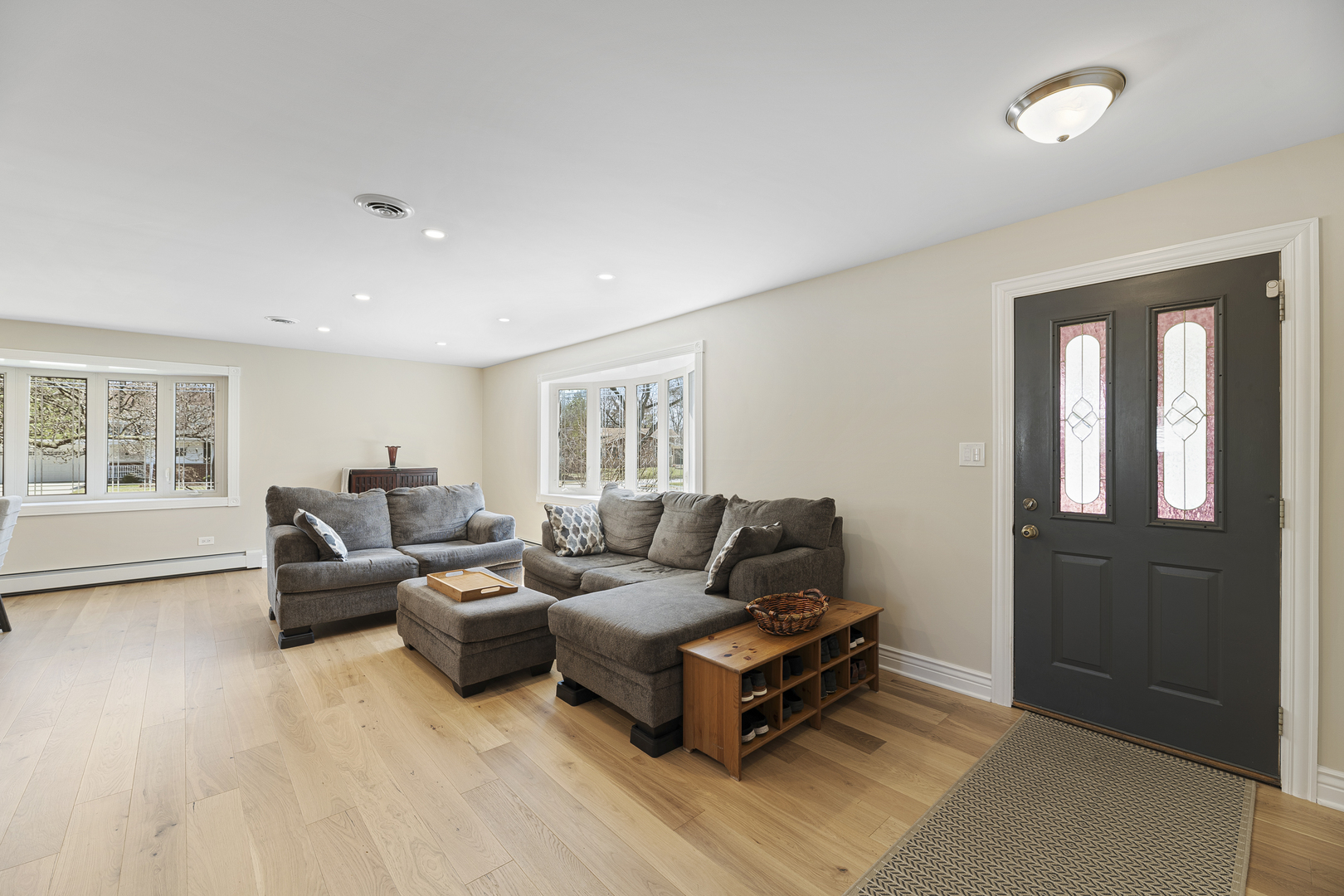 3348 Ralmark Lane Glenview, IL 60026 - Photo 2 of 36 a living room with furniture and a window