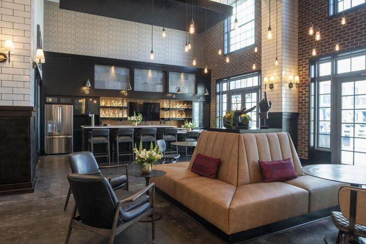 128 Columbus Street, Unit 1B Charleston, SC 29403 - Photo 3 of 21 20200520181221921784000000-o