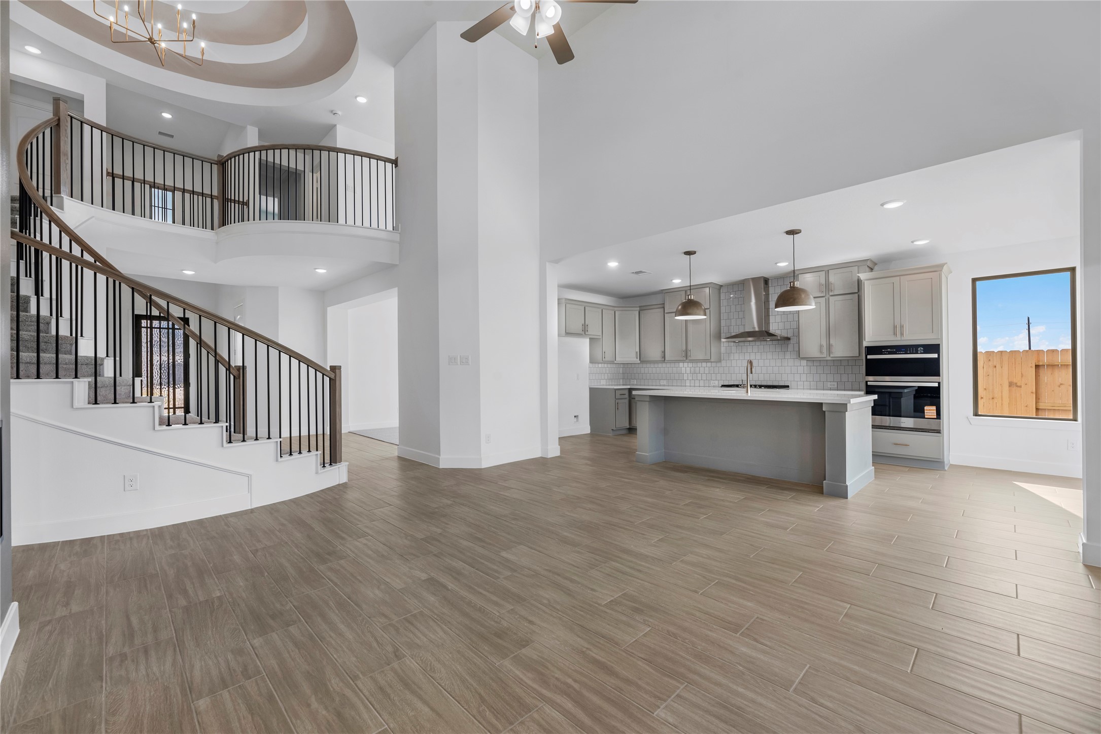 5023 Nesbit Path Rosenberg, TX 77471 - Photo 3 of 22 Representative image. Features, specifications, selections and colors may vary.