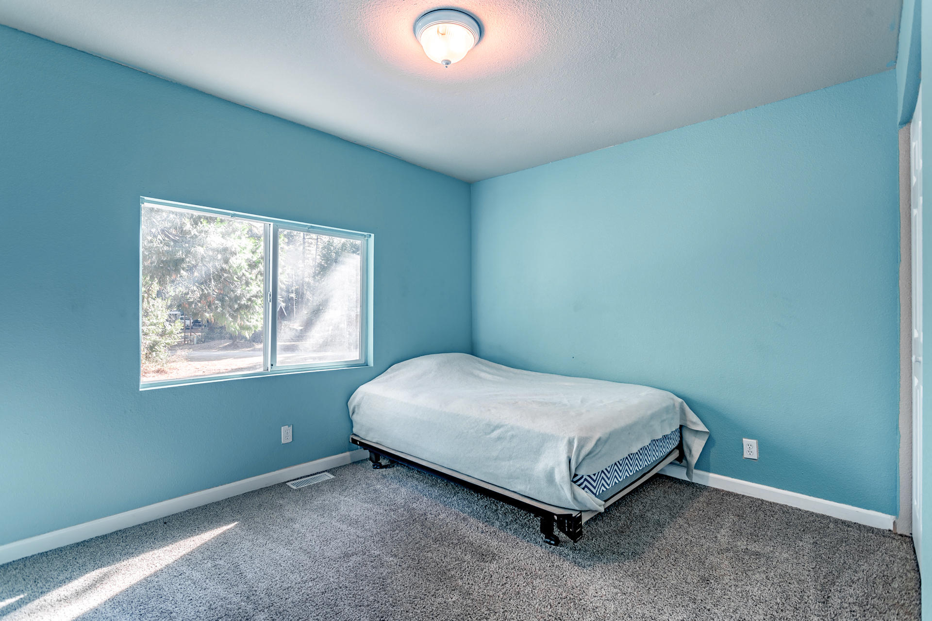 33300 Plateau Pines Road Shingletown, CA 96088 - Photo 10 of 15 39 room 3