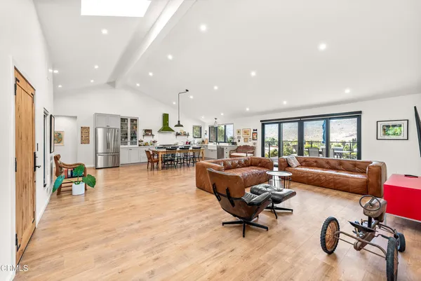 $1,900,000 | 2474 Barbara Drive, Camarillo, CA 93012