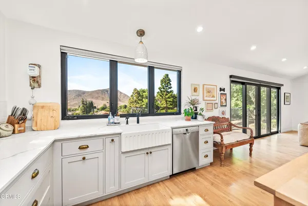 $1,900,000 | 2474 Barbara Drive, Camarillo, CA 93012