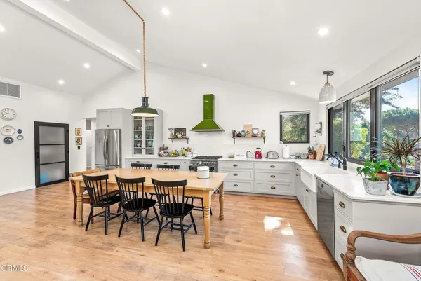 $1,900,000 | 2474 Barbara Drive, Camarillo, CA 93012