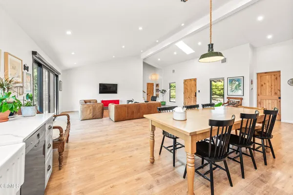 $1,900,000 | 2474 Barbara Drive, Camarillo, CA 93012