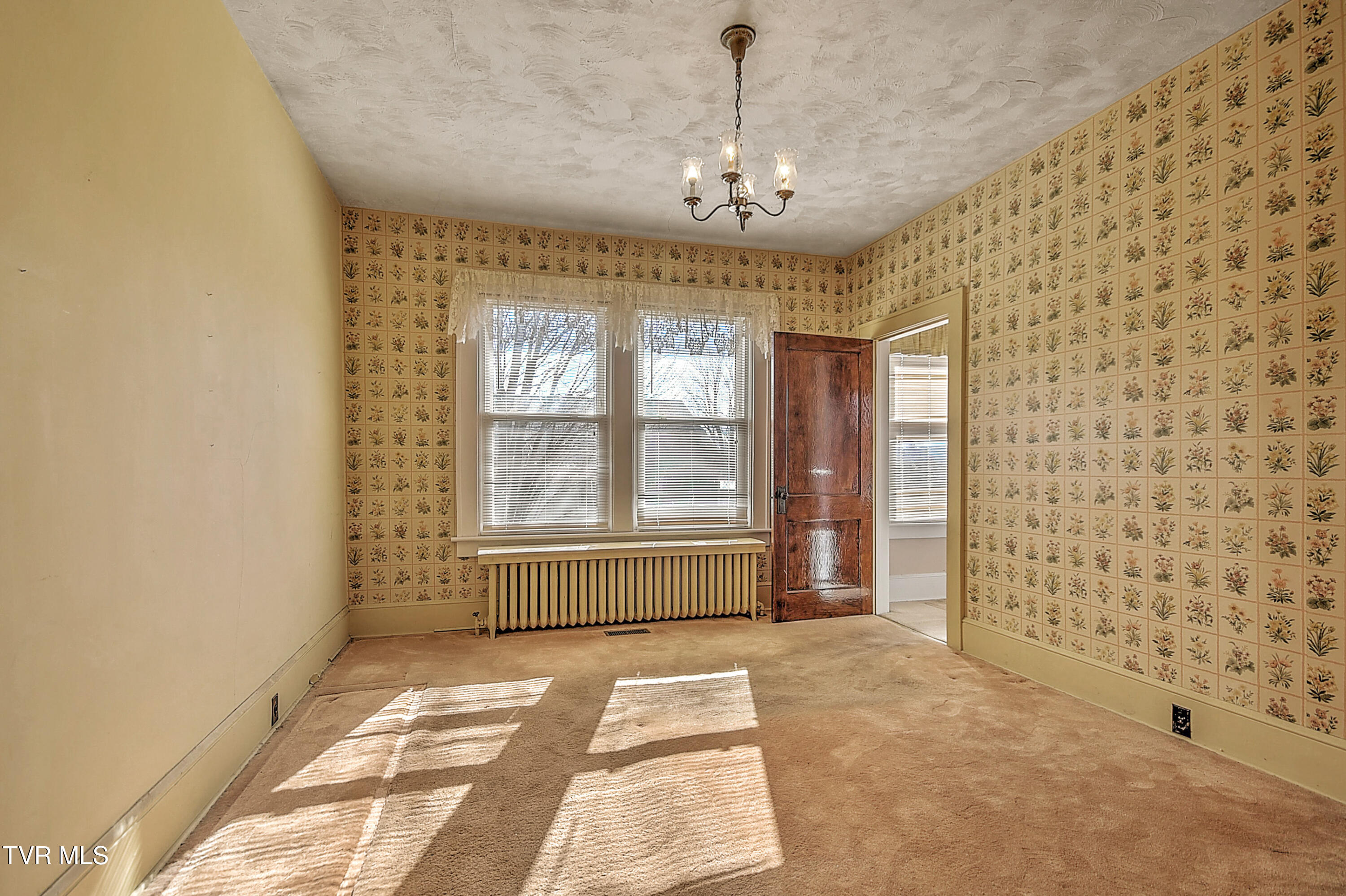 724 Park Street Bristol, VA 24201 - Photo 21 of 35 724 Park St KK-33