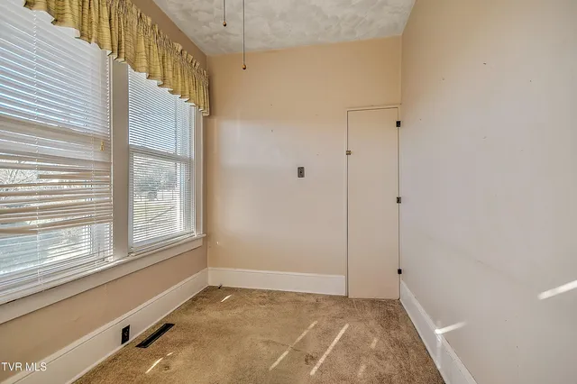 $229,000 | 724 Park Street, Bristol, VA 24201