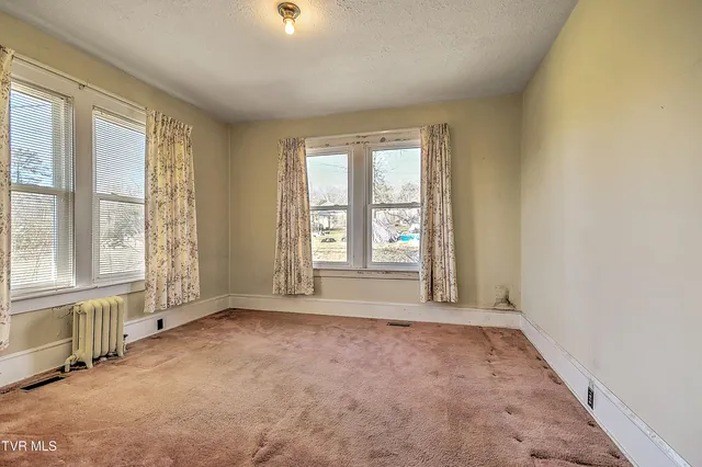 $229,000 | 724 Park Street, Bristol, VA 24201