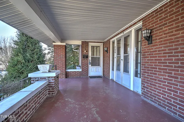 $229,000 | 724 Park Street, Bristol, VA 24201