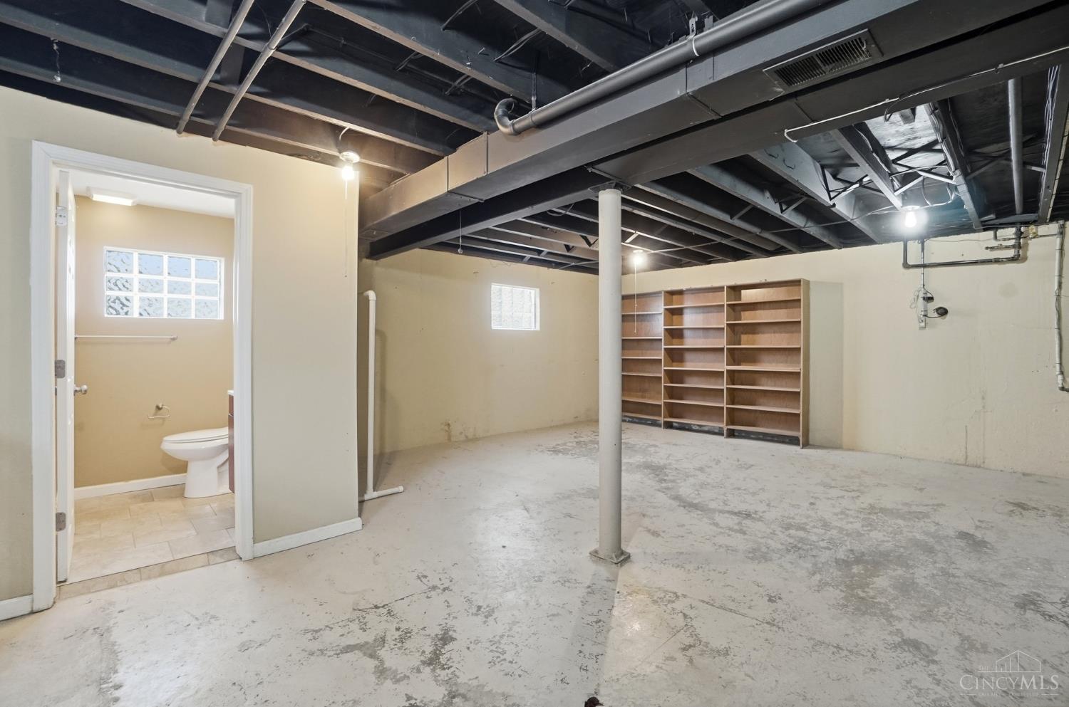 2937 Blue Rock Road Cincinnati, OH 45239 - Photo 42 of 59 Gallery Image 42