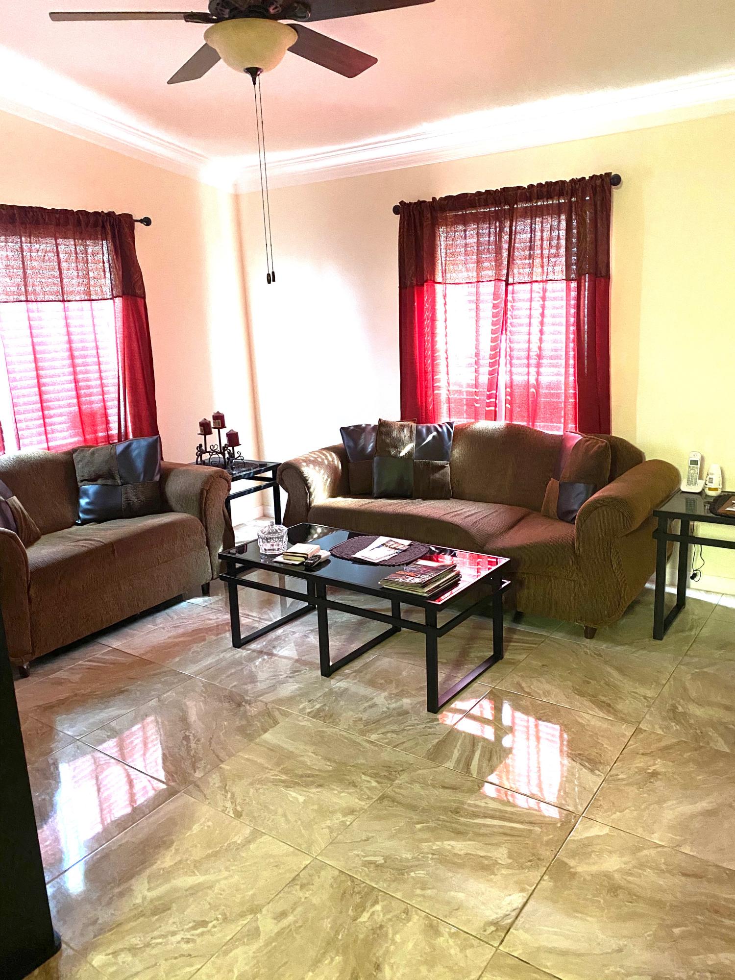 1041 West 10th Street Riviera Beach, FL 33404 - Photo 8 of 14 Family Room