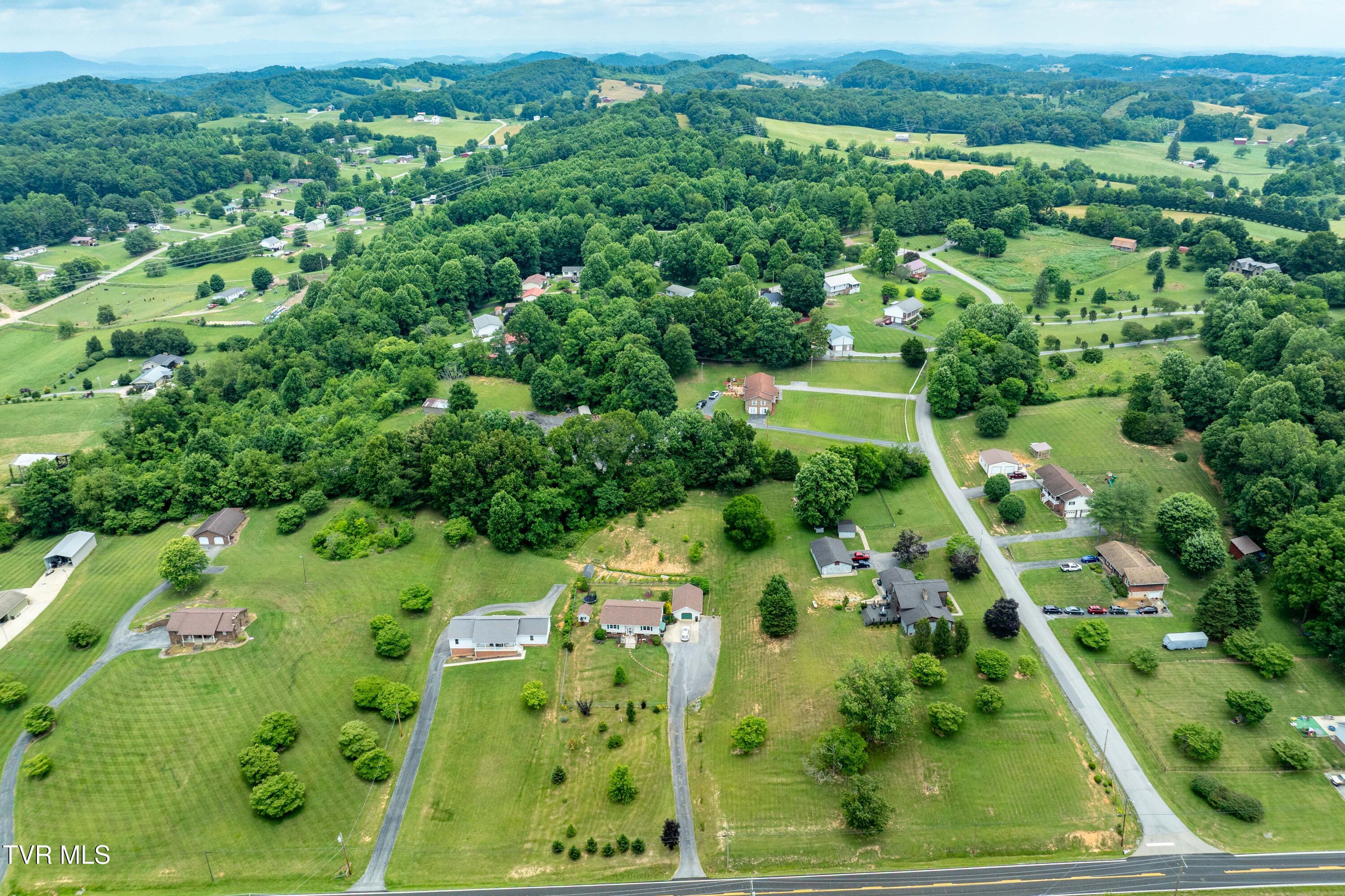 3433 Highway 81 Fall Branch, TN 37656 - Photo 6 of 61 3433 Highway 81 (6 of 81)