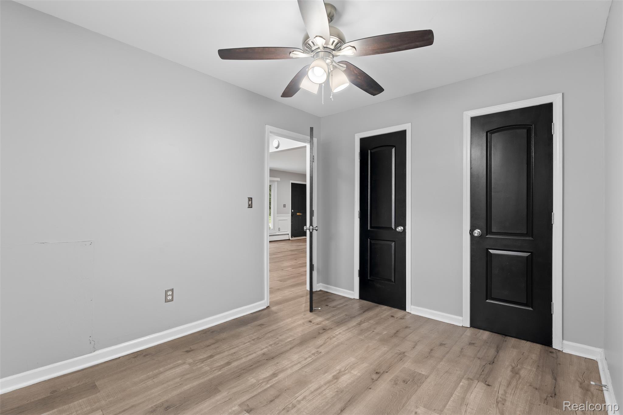 4127 Kent Road Royal Oak, MI 48073 - Photo 9 of 10 4127 kent rd_053.jpg