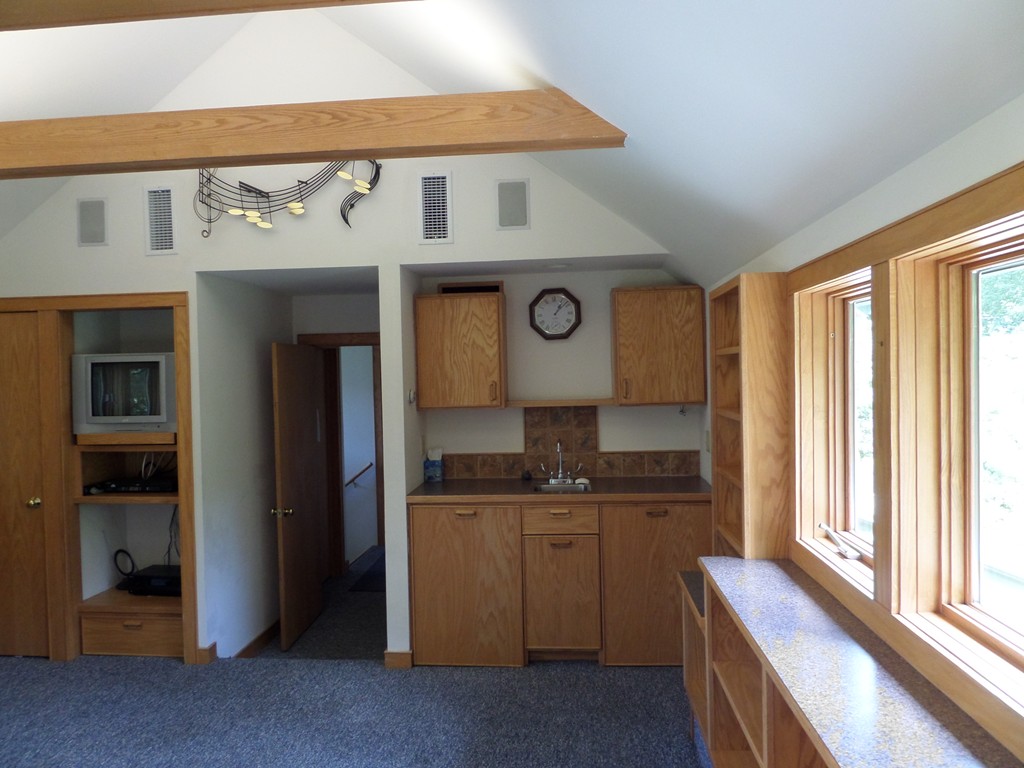 15 Montgomery Road Huntington, MA 01050 - Photo 12 of 30