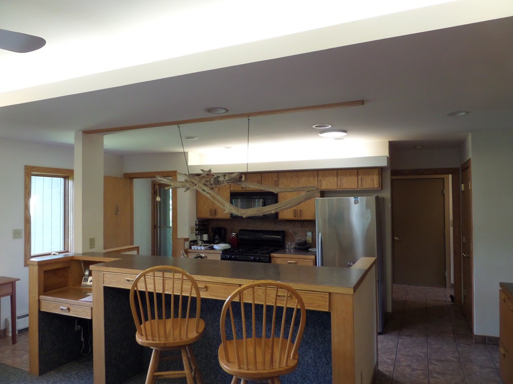 15 Montgomery Road Huntington, MA 01050 - Photo 5 of 30