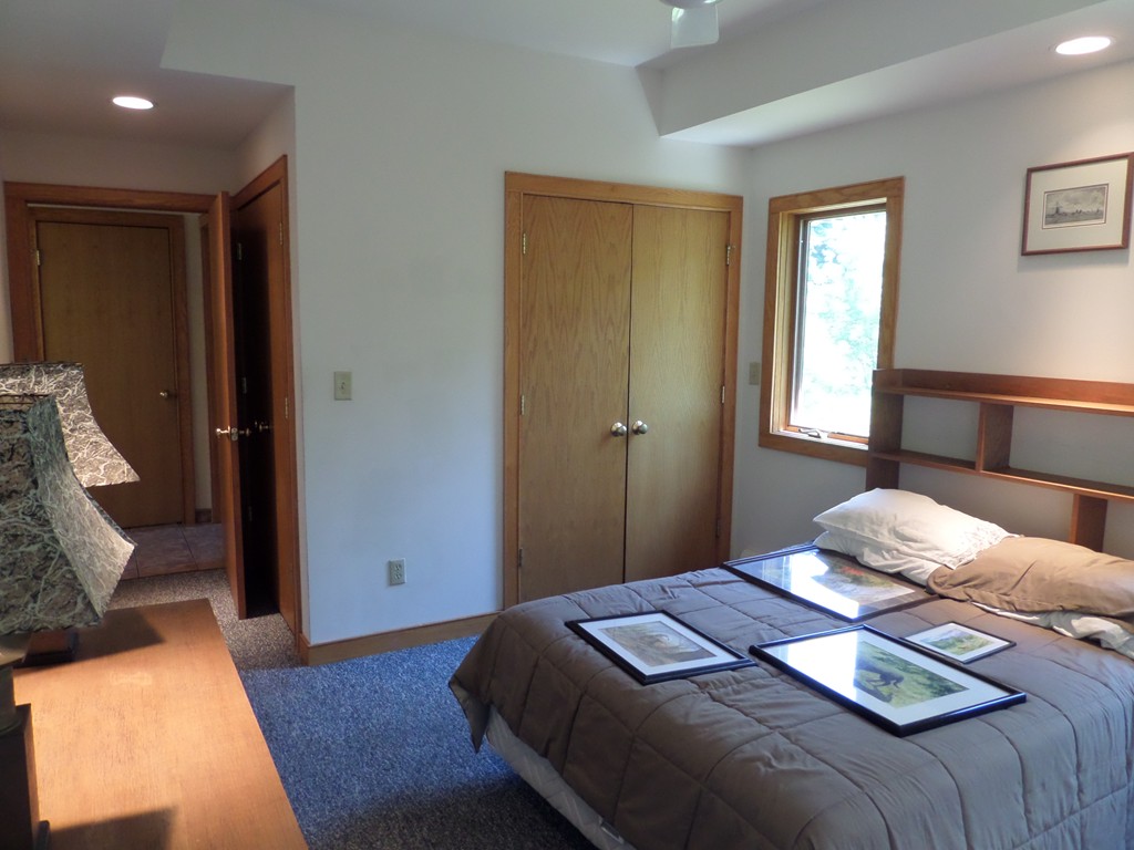 15 Montgomery Road Huntington, MA 01050 - Photo 9 of 30