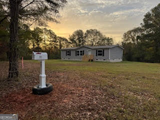 21 Trailer Park Road Hartwell, GA 30643 - Photo 1 of 11