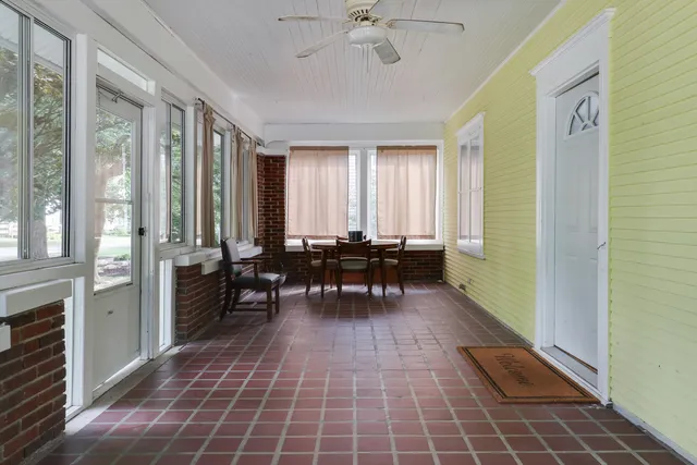 $215,000 | 106 West Boundary Street, Stanford, IL 61774