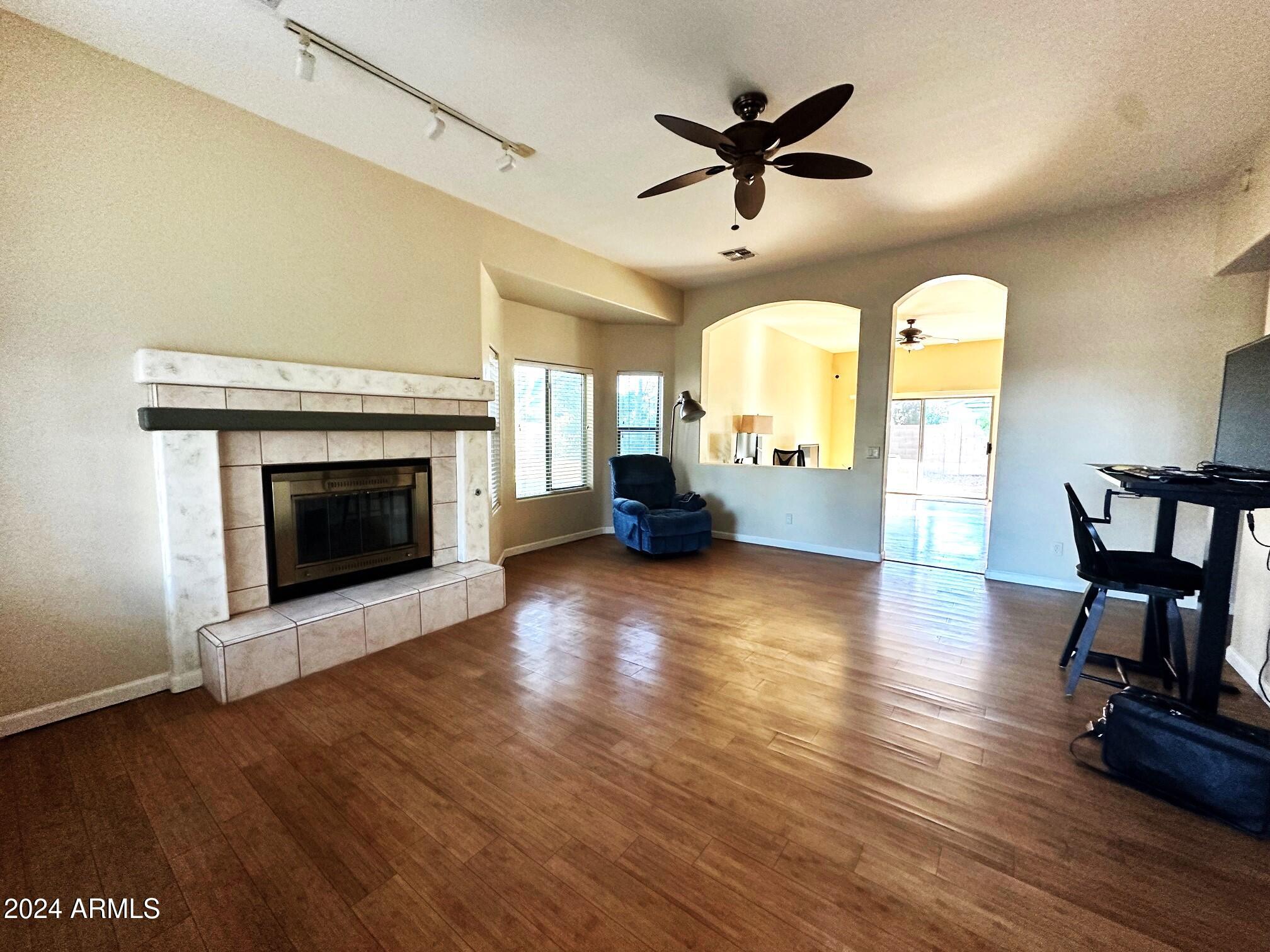 769 East Ranch Road Gilbert, AZ 85296 - Photo 3 of 17 IMG_0522