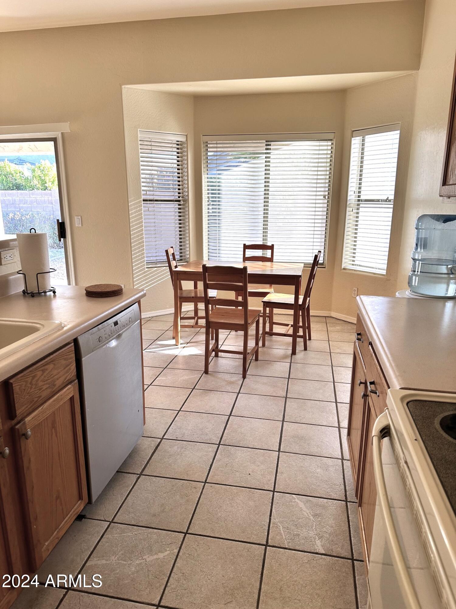 769 East Ranch Road Gilbert, AZ 85296 - Photo 9 of 17 IMG_0527