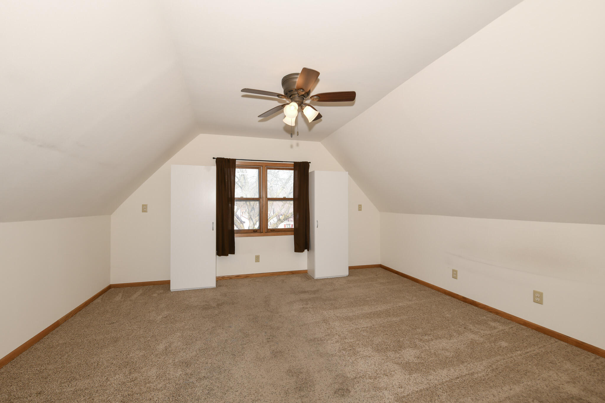 6919 West Blue Mound Road Wauwatosa, WI 53213 - Photo 22 of 39 HEN_0876