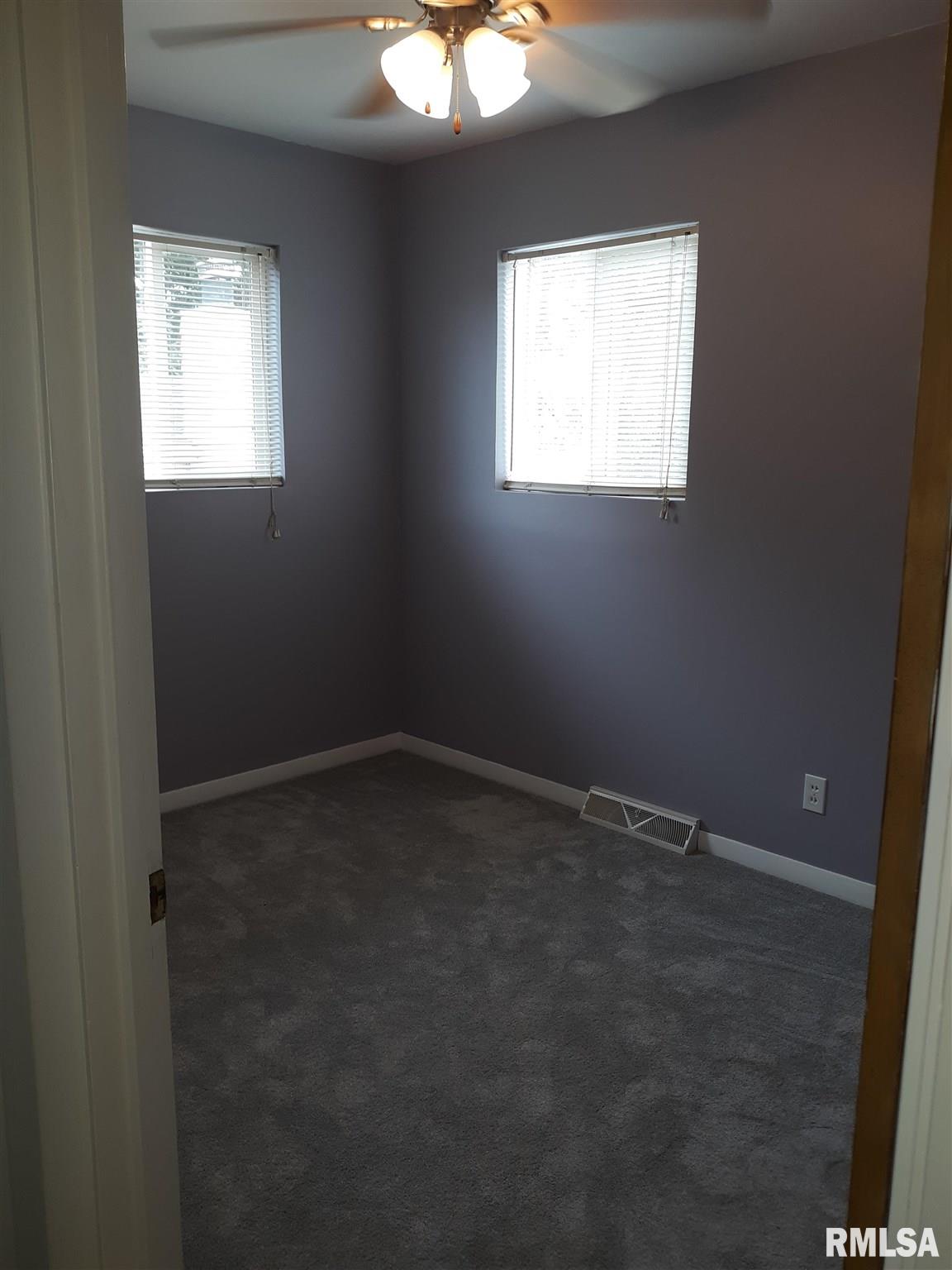 1222 15th Avenue South Clinton, IA 52732 - Photo 4 of 12