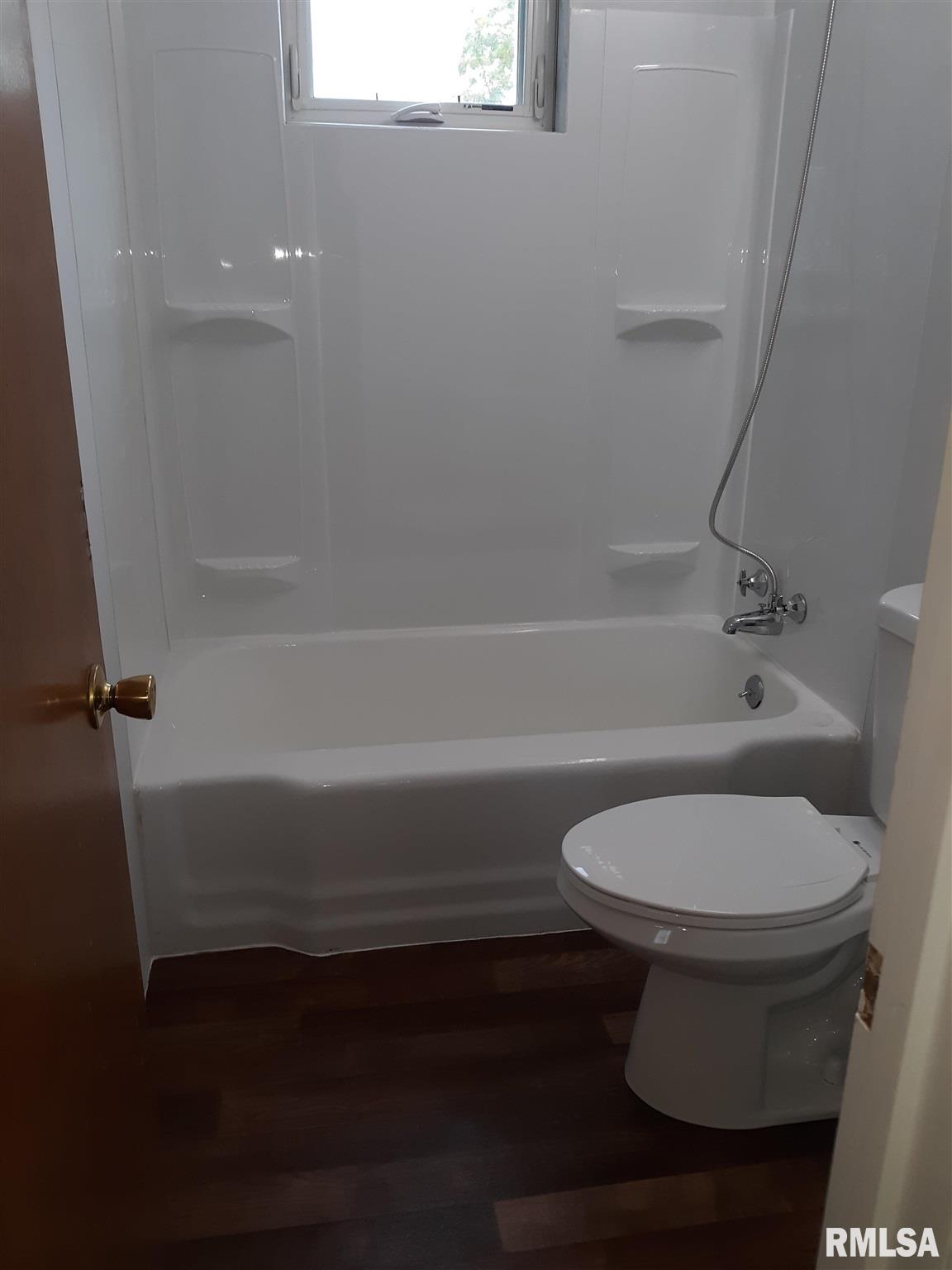 1222 15th Avenue South Clinton, IA 52732 - Photo 5 of 12