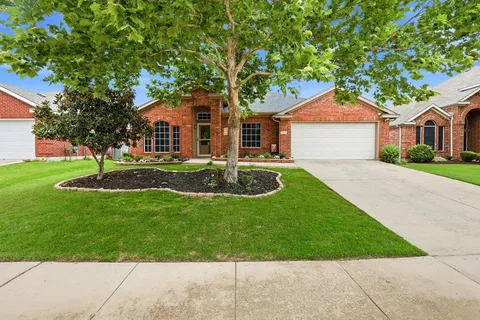 $427,000 | 7301 Sunburst Trail, Denton, TX 76210