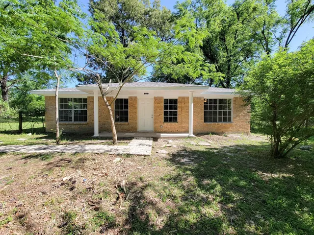 $1,400 | 6 Sowell Lane, Huntsville, TX 77320