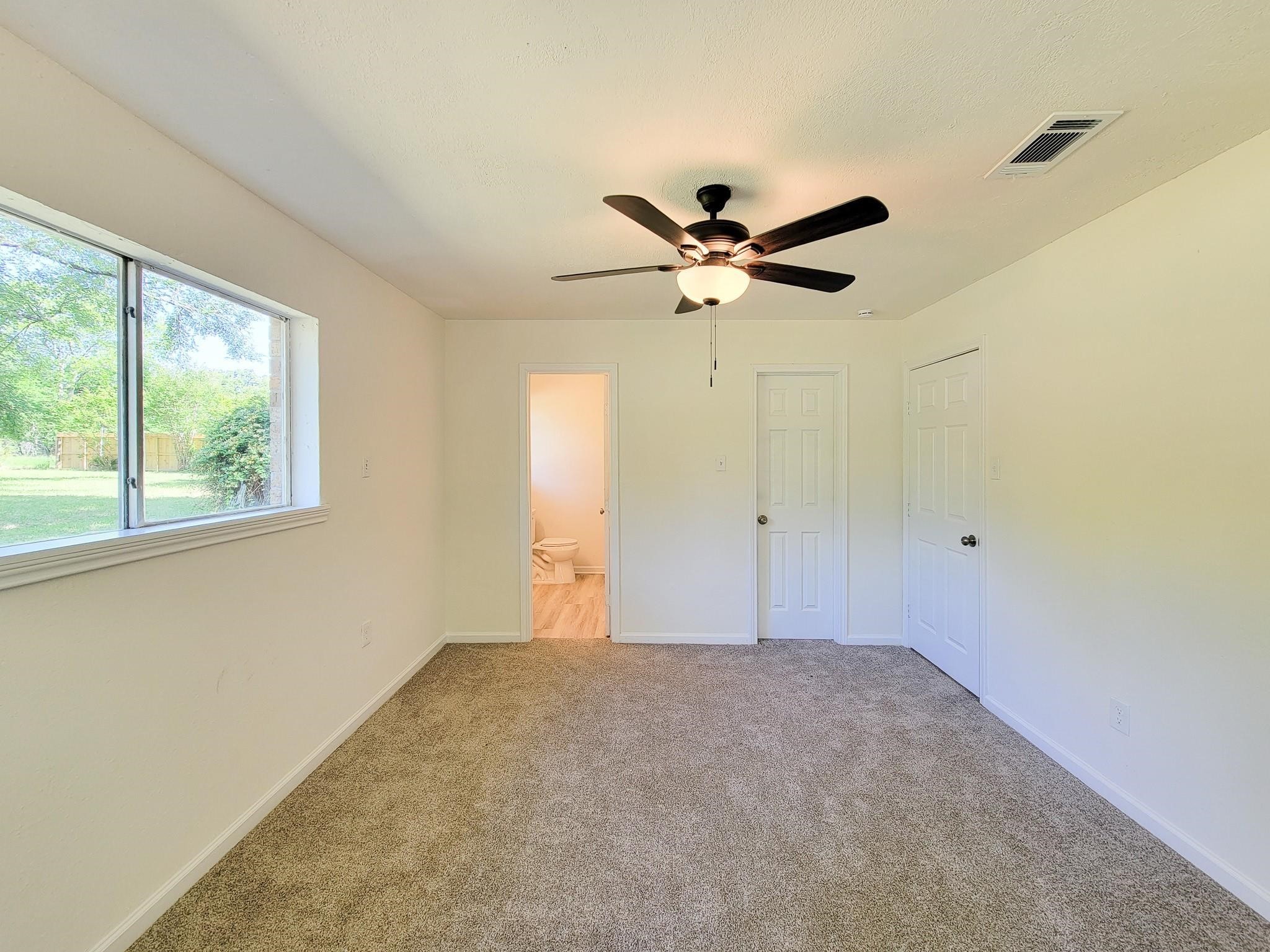 6 Sowell Lane Huntsville, TX 77320 - Photo 12 of 38