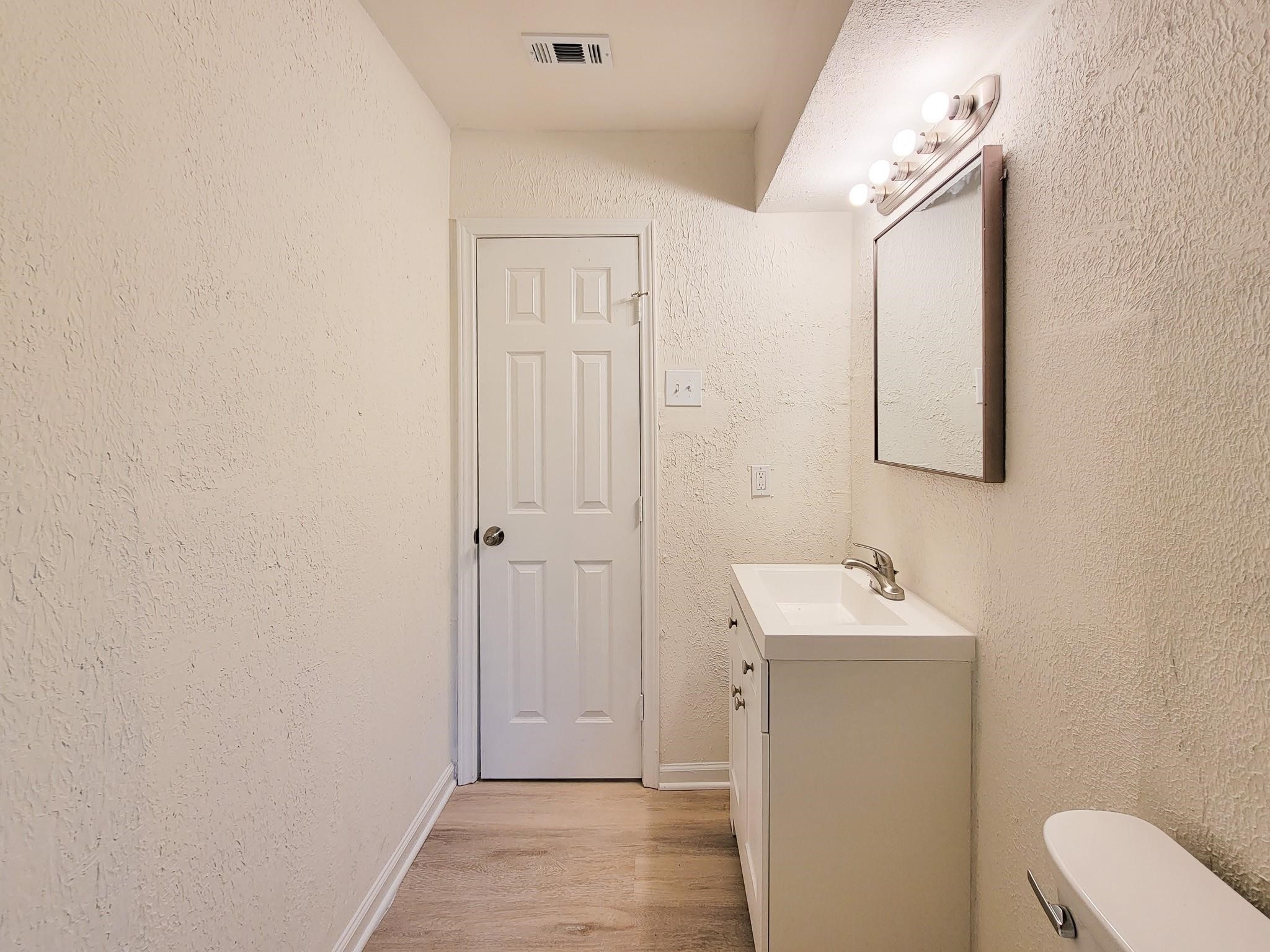 6 Sowell Lane Huntsville, TX 77320 - Photo 15 of 38